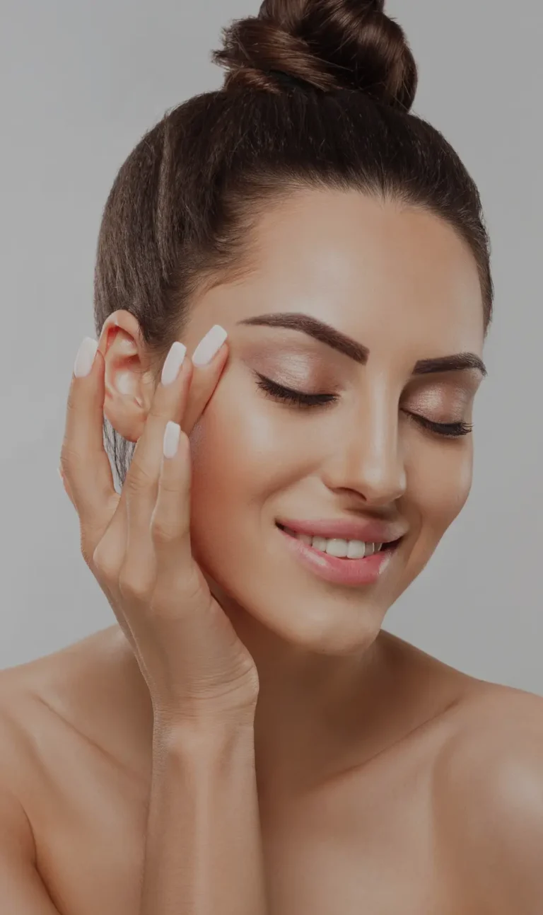 Skin-tightening-GCSKIN-face-grey